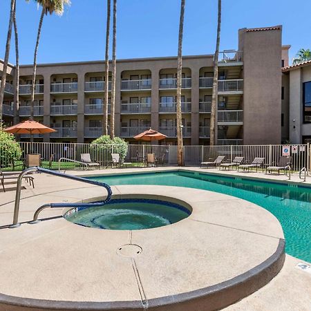 Best Western Plus Scottsdale Thunderbird Suites Экстерьер фото