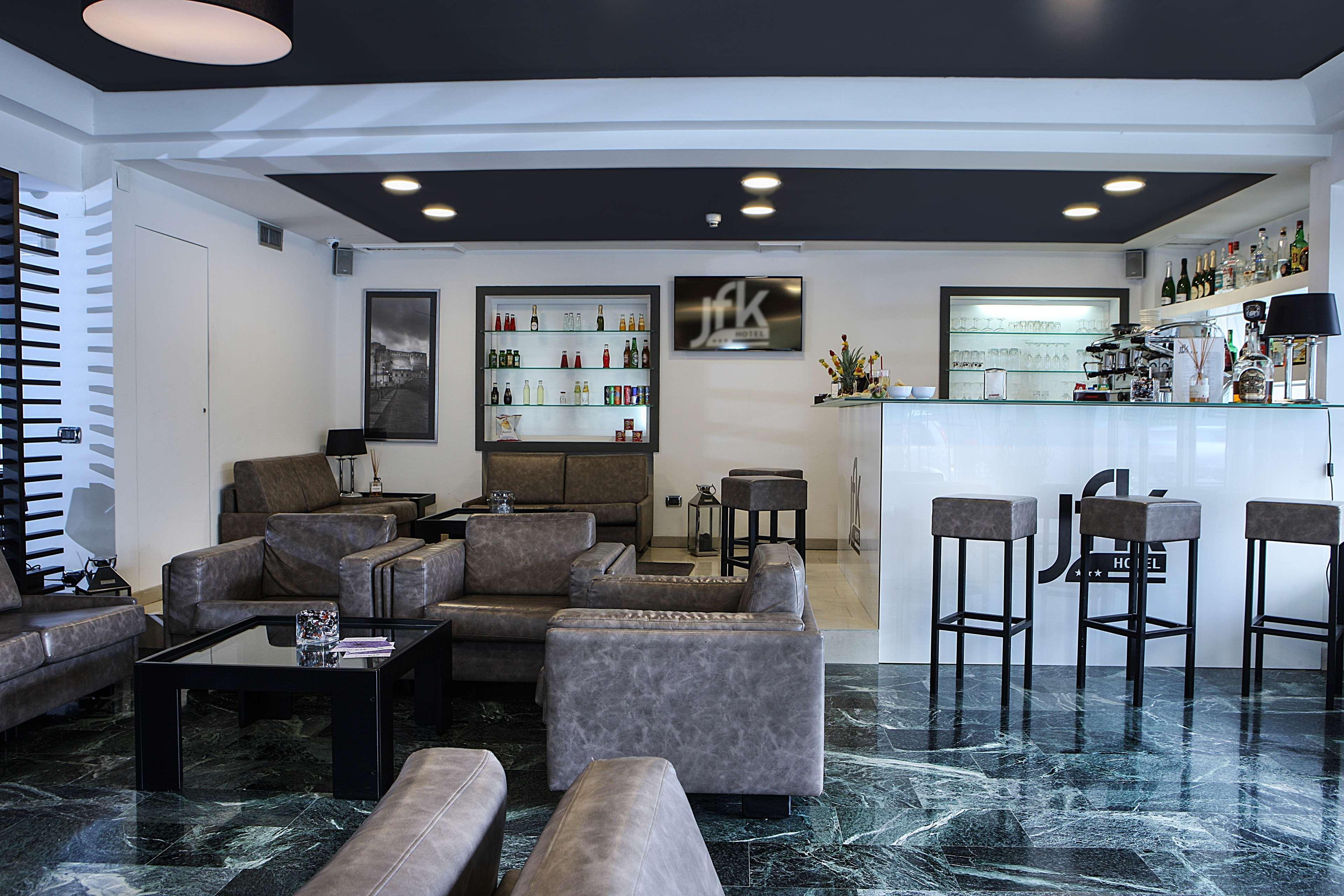 Best Western Plus Scottsdale Thunderbird Suites Экстерьер фото