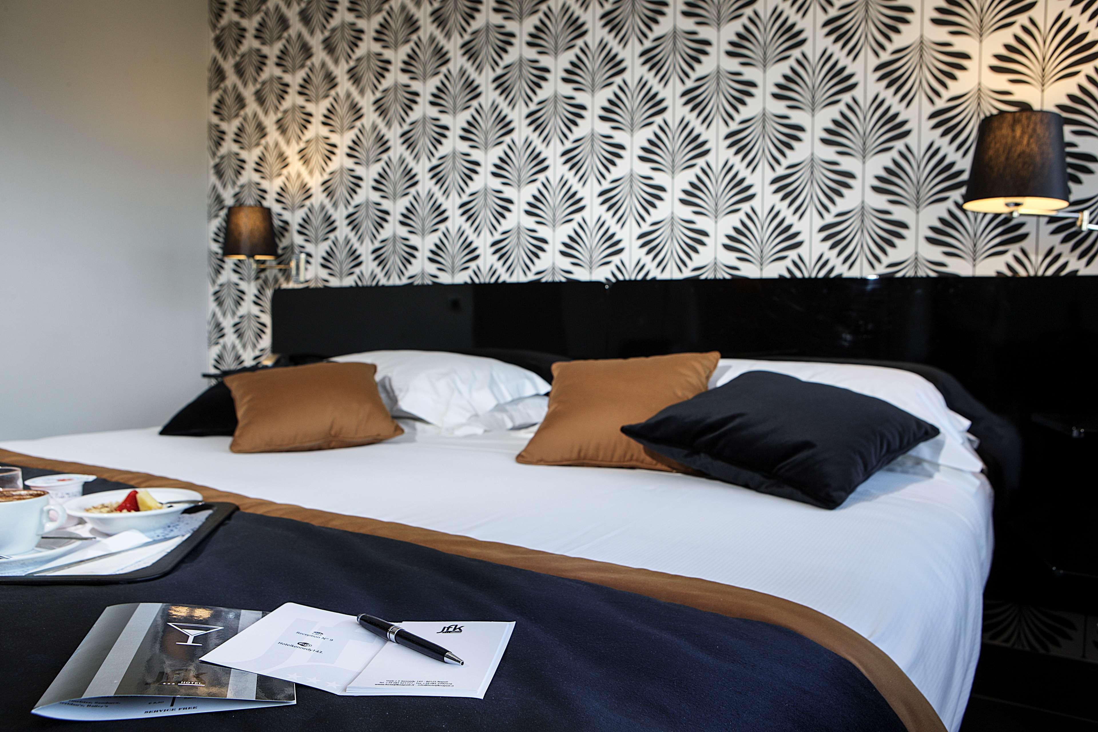 Best Western Plus Scottsdale Thunderbird Suites Экстерьер фото