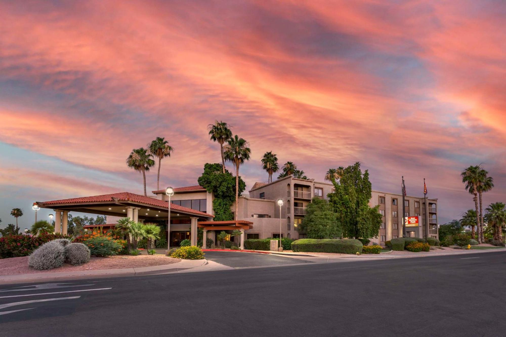 Best Western Plus Scottsdale Thunderbird Suites Экстерьер фото