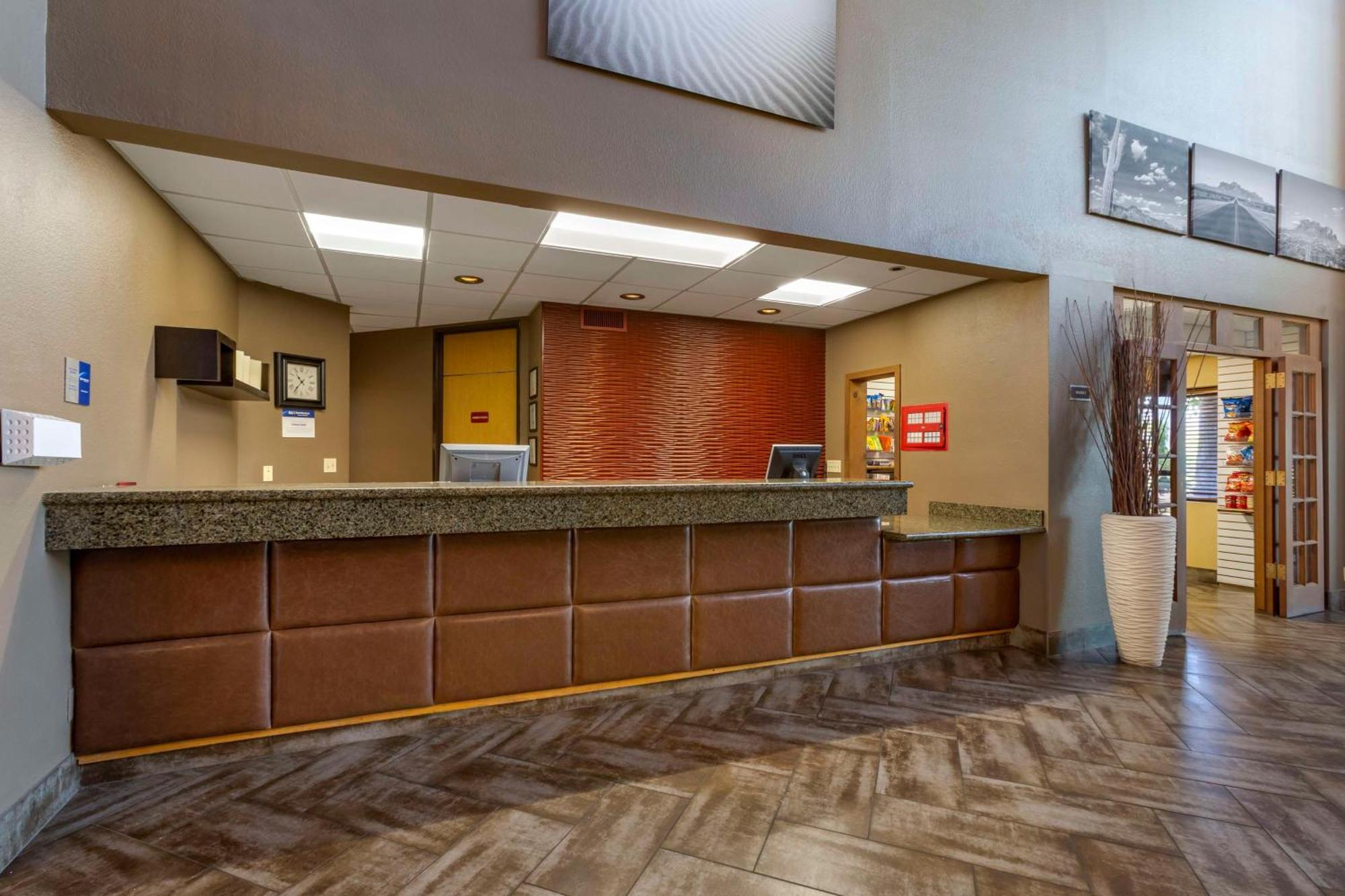 Best Western Plus Scottsdale Thunderbird Suites Экстерьер фото