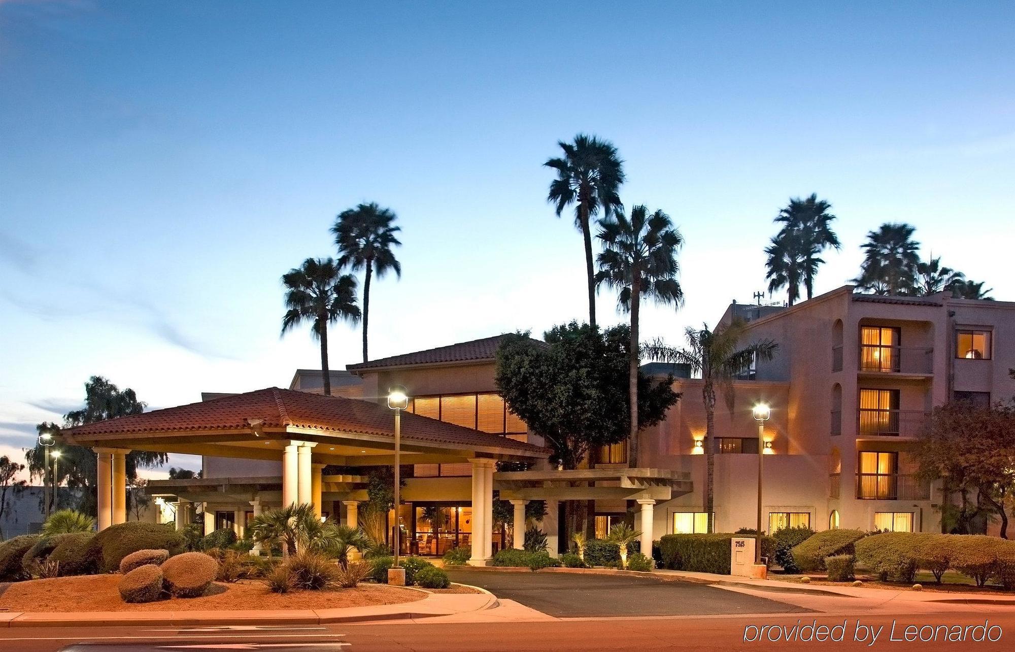 Best Western Plus Scottsdale Thunderbird Suites Экстерьер фото